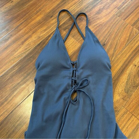 Cupshe Blue Ribbed One Piece Strappy Back Bathing Suit NWT - Picture 2 of 4